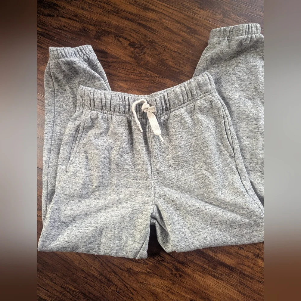 Old Navy Heather Gray Kids Joggers Size 8 - Picture 1 of 4